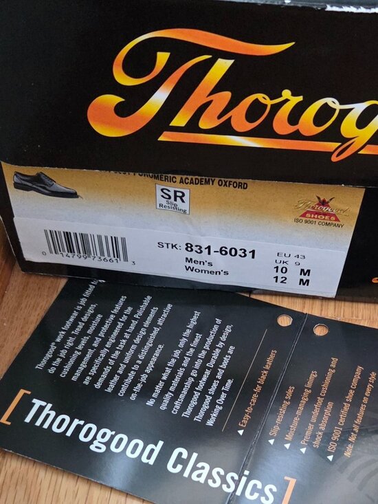 Unisex THOROGOOD Classic High Shine Oxford Uniform Shoe size 10M men / 12M women main image 7